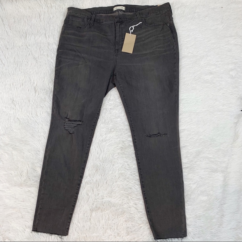 Madewell 9" high rise skinny jeans raw hem faded black distressed